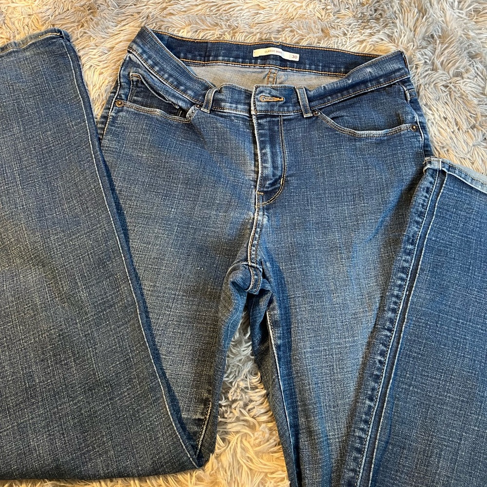 Levi's Women's Straight Leg Jeans in Blue